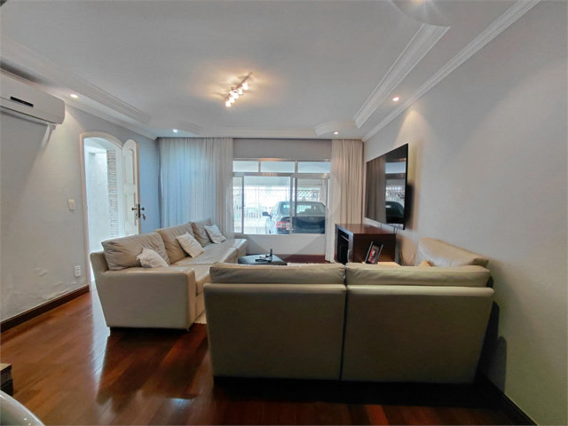 Casa à venda com 3 quartos, sendo 1 suíte,  em Vila Ipojuca, São Paulo, SP