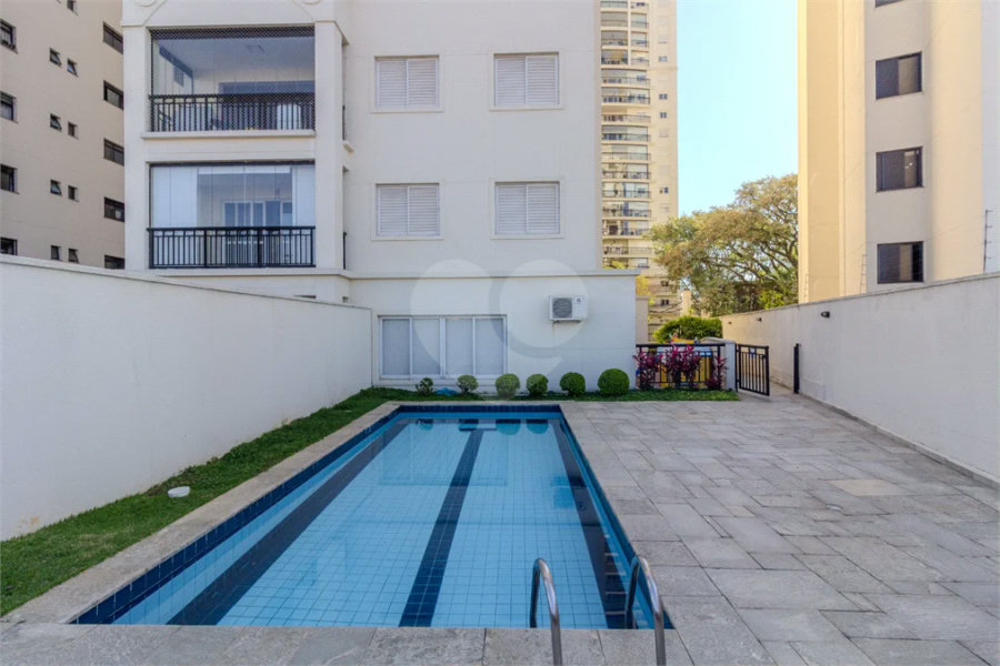 Apartamento à venda com 3 suítes em Vila Romana, São Paulo, SP