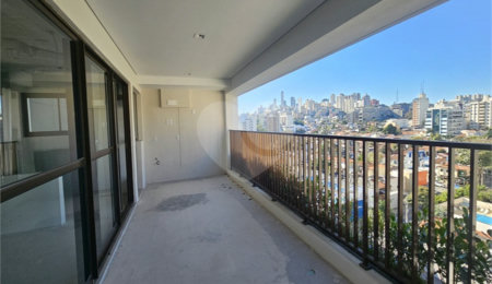 Apartamento à venda com 3 quartos, sendo 1 suíte,  em Pinheiros, São Paulo, SP