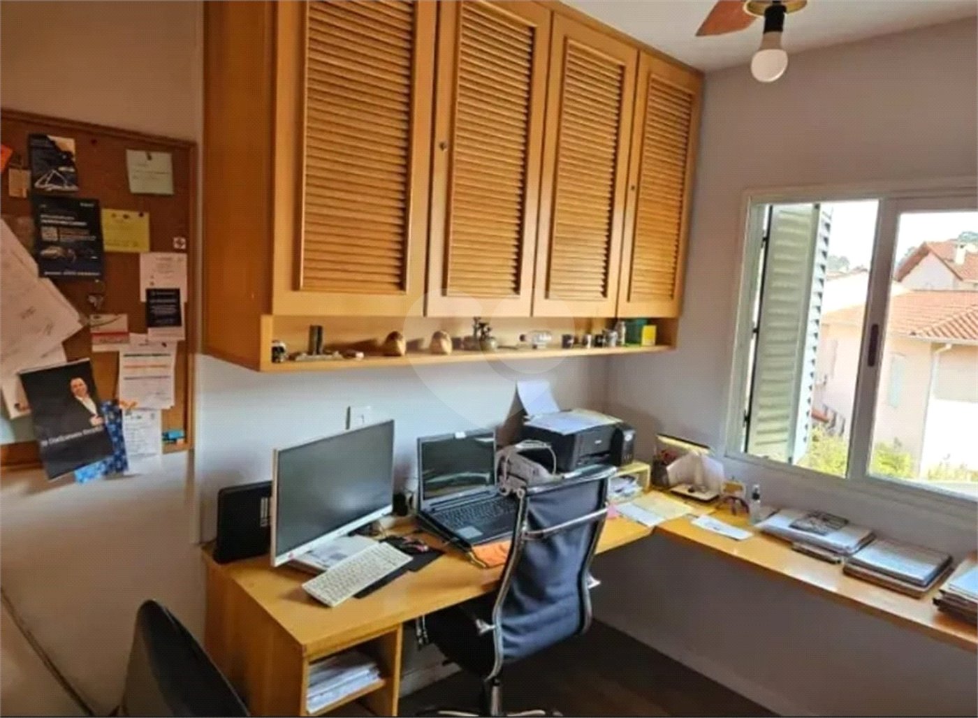 Casa à venda com 3 quartos, sendo 2 suítes, no condomínio Vila Borghese, São Paulo - SP