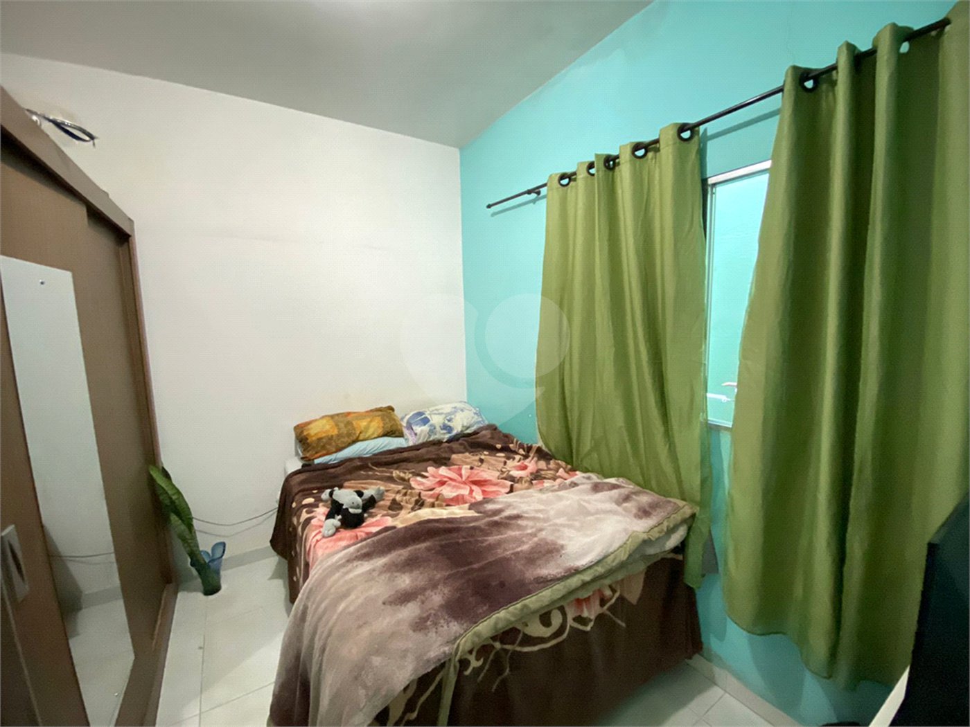 Sobrado à venda com 4 quartos em Jardim Santa Luzia de Poa, Itaquaquecetuba, SP