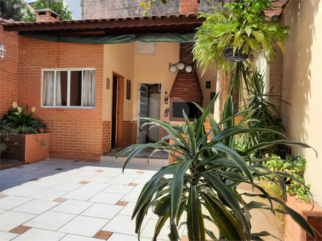 Sobrado à venda com 3 quartos, sendo 1 suíte,  em Brooklin Velho, São Paulo, SP