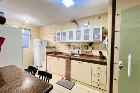 Casa à venda com 4 quartos, sendo 1 suíte, em Campo Grande, Rio de Janeiro, RJ