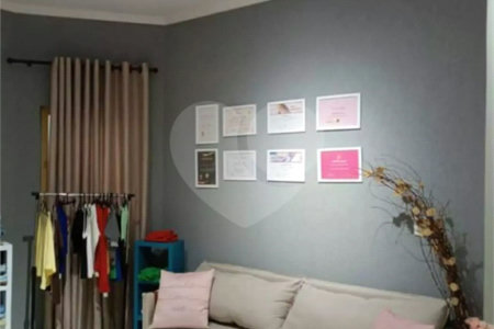 Sobrado à venda com 3 quartos, sendo 1 suíte, em Jardim Karolyne, Votorantim, SP