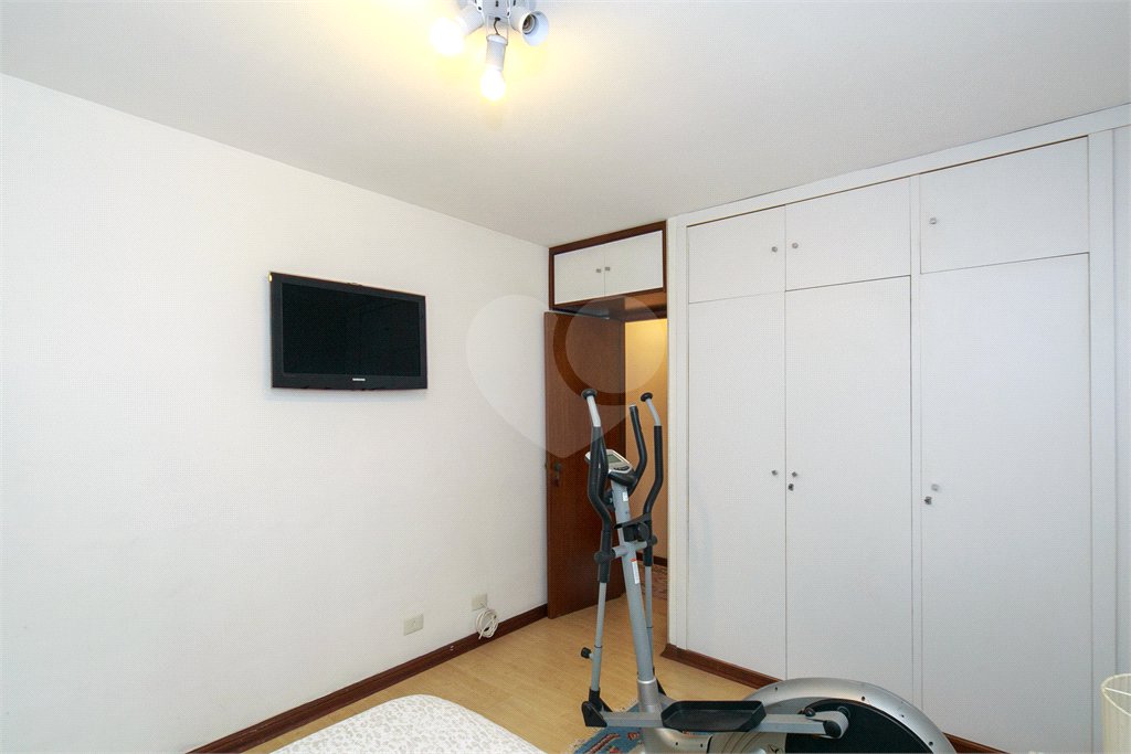 Apartamento à venda com 4 quartos, sendo 1 suíte, em Chácara Santo Antônio (zona Sul), São Paulo, SP