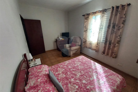 Casa Térrea à venda com 3 quartos em Jardim Maria Virginia, São Paulo, SP