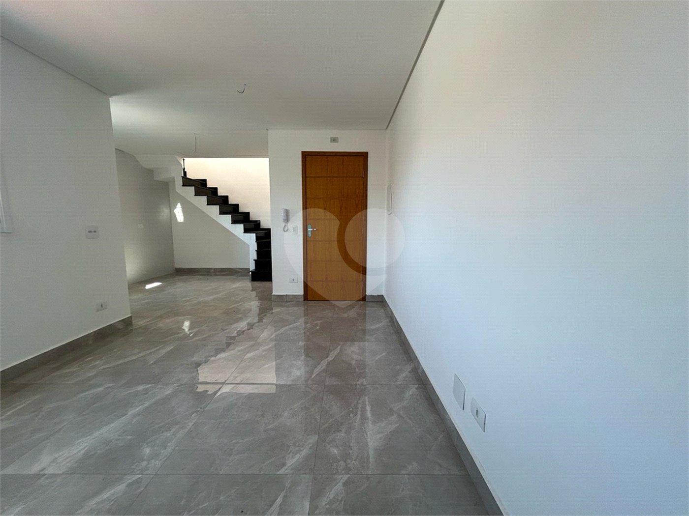 Apartamento à venda com 2 quartos, sendo 1 suíte, em Vila Guarani, Santo André, SP