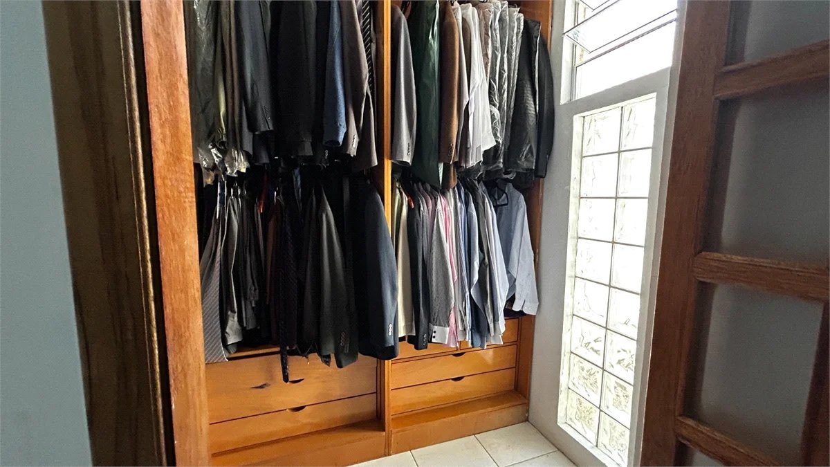 Sobrado à venda com 3 quartos, sendo 2 suítes, em Cidade São Francisco, São Paulo, SP