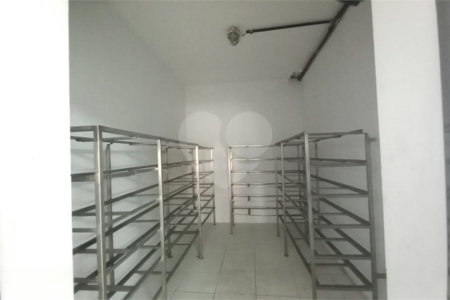 Casa para alugar com 3 quartos, sendo 1 suíte, em Jardim Bonfiglioli, São Paulo, SP