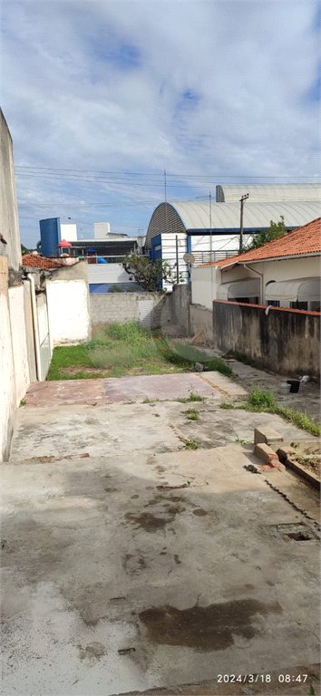 Terreno à venda em Parque IX de Julho, São Roque, SP