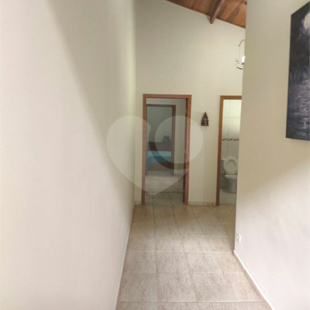 Casa à venda com 3 suítes no condomínio Granja Verediana, Ibiúna - SP