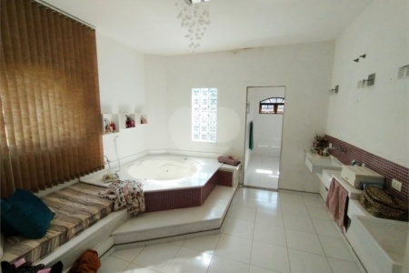 Casa à venda com 4 quartos, sendo 1 suíte, em Jardim Marica, Mogi das Cruzes, SP