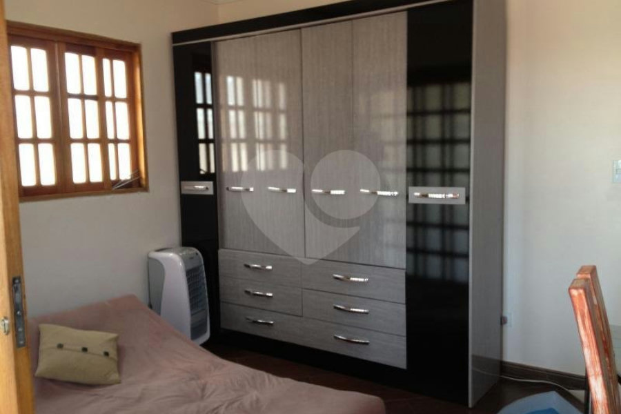 Sobrado à venda com 3 quartos, sendo 1 suíte, em Vila Nova Cachoeirinha, São Paulo, SP