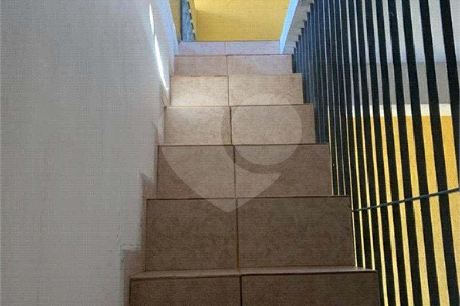 Sobrado à venda com 3 quartos, sendo 1 suíte,  em Vila Sabrina, São Paulo, SP