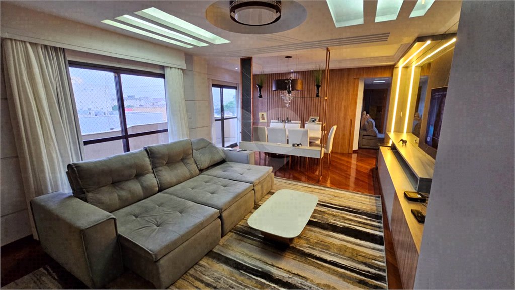 Apartamento à venda com 3 quartos, sendo 1 suíte,  no Centro, Suzano, SP