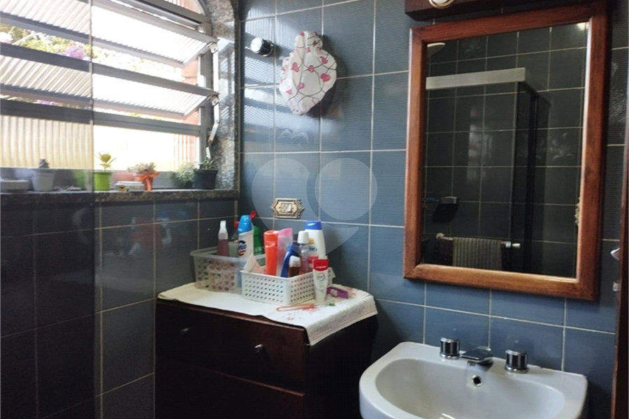 Sobrado à venda com 4 quartos, sendo 1 suíte, em Tremembé, São Paulo, SP