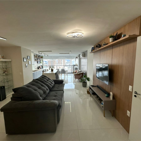 Apartamento à venda com 3 suítes em Vila Romana, São Paulo, SP