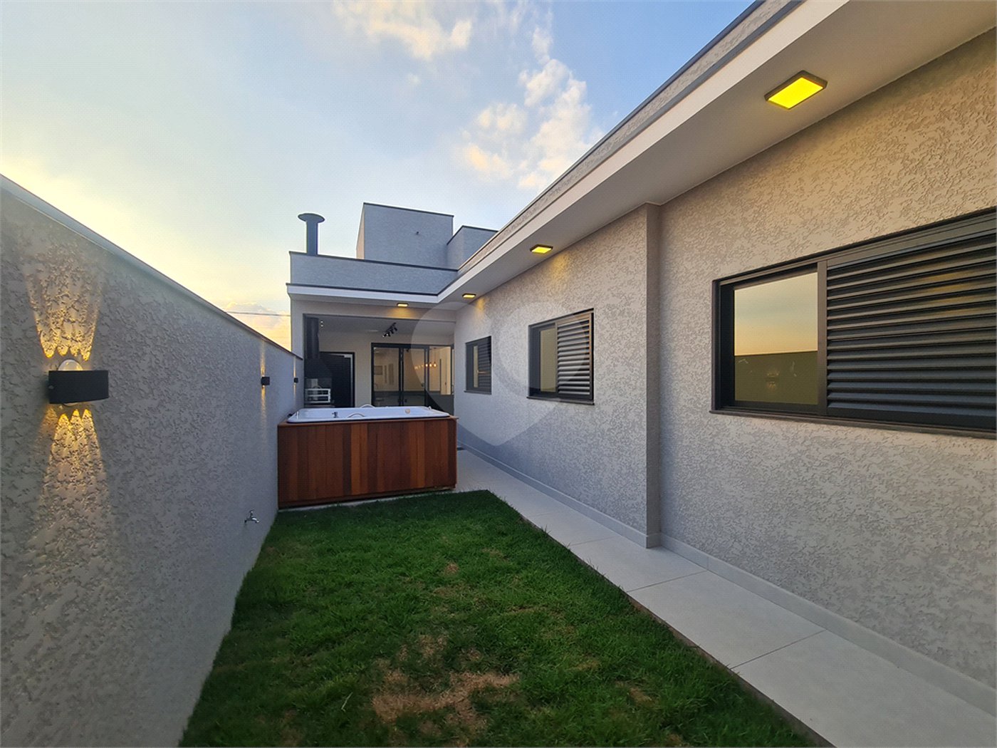 Casa à venda com 3 quartos, sendo 1 suíte, no condomínio Reserva Ipanema I, Sorocaba - SP