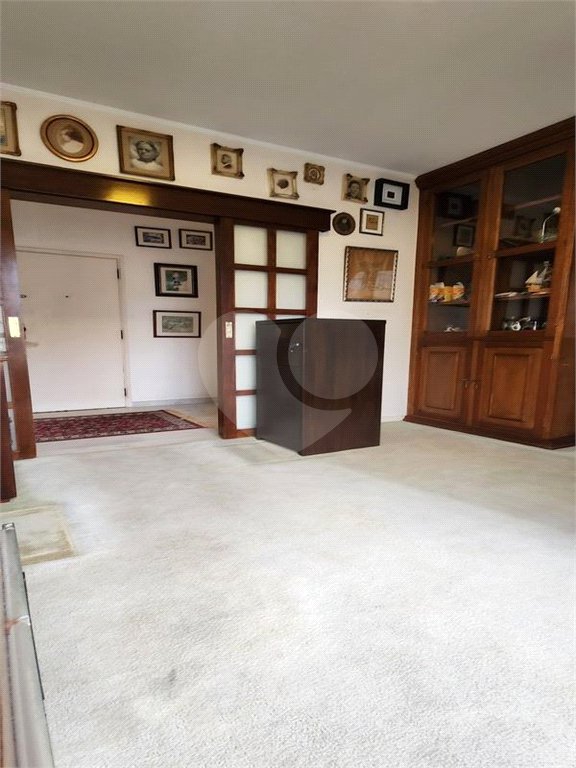 Apartamento à venda com 3 quartos, sendo 1 suíte, em Jardim Paulista, São Paulo, SP