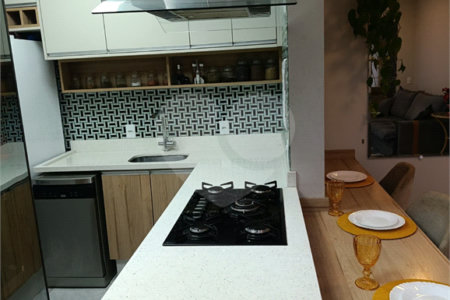 Apartamento à venda com 3 quartos, sendo 1 suíte, em Jardim Flor da Montanha, Guarulhos, SP