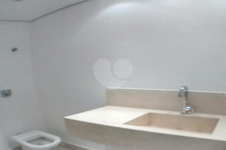 Apartamento à venda com 3 suítes em Vila Suzana, São Paulo, SP