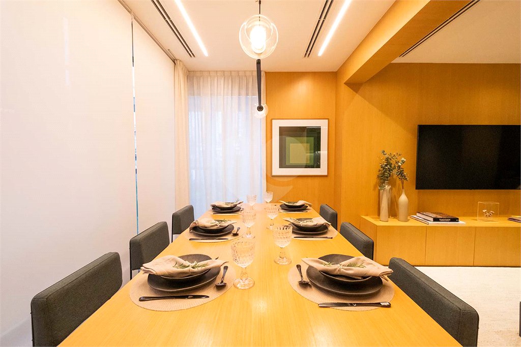 Apartamento à venda com 2 quartos, sendo 1 suíte, em Pinheiros, São Paulo, SP