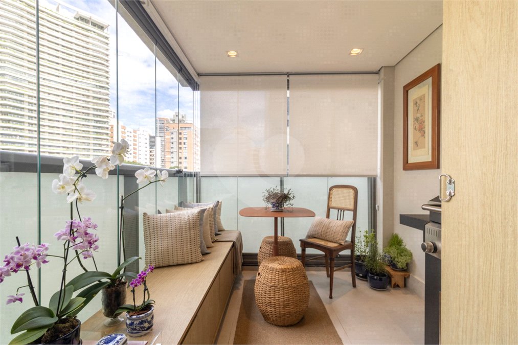 Duplex à venda com 2 suítes em Indianópolis, São Paulo, SP