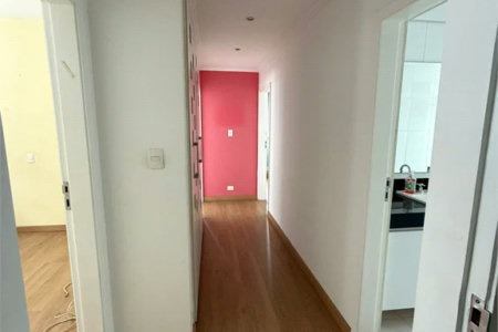 Triplex à venda ou para alugar com 3 suítes em Vila Suzana, São Paulo, SP