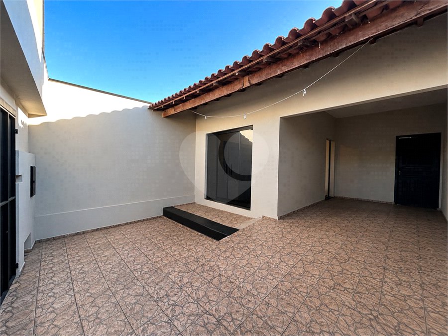 Casa à venda com 3 quartos em Residencial Donato Flores, Tatuí, SP