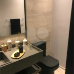 Apartamento à venda com 2 quartos, sendo 1 suíte,  em Jardim das Acácias, São Paulo, SP