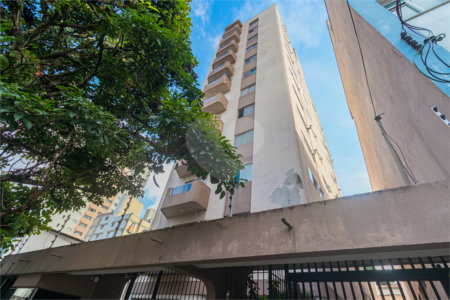 Apartamento à venda com 3 quartos, sendo 1 suíte, em Alto da Boa Vista, São Paulo, SP