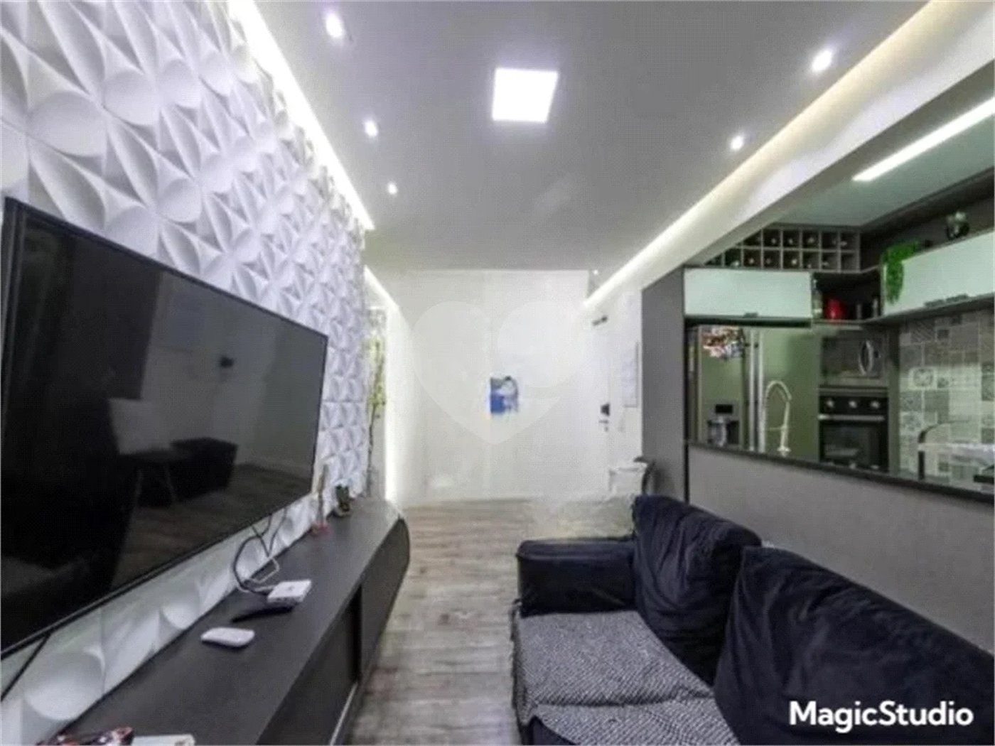 Apartamento com 68m², 2 dormitórios, 1 suíte, 1 vaga, à venda na Vila Ema.
