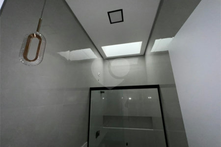 Casa à venda com 3 quartos, sendo 1 suíte, no condomínio Horto Florestal Villagio, Sorocaba - SP