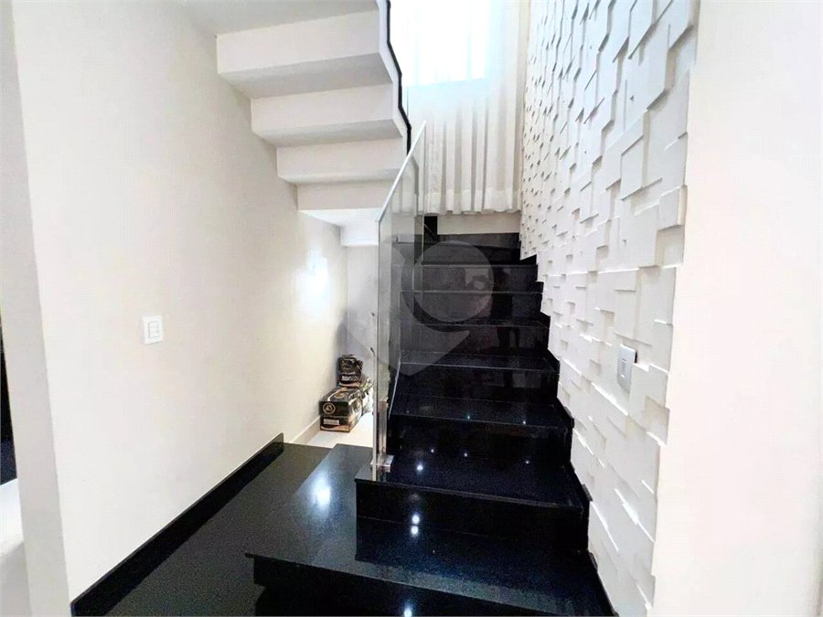Sobrado à venda com 3 quartos, sendo 1 suíte,  em Residencial Jardim Nathália, Sorocaba, SP