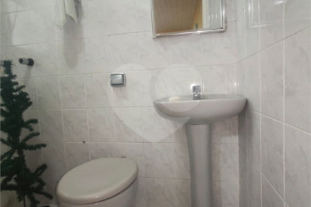 Excelente imóvel para locação comercial com 220m² e vaga no Anália Franco !!