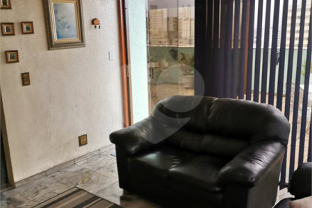 Cobertura à venda com 3 quartos em Vila Gumercindo, São Paulo, SP