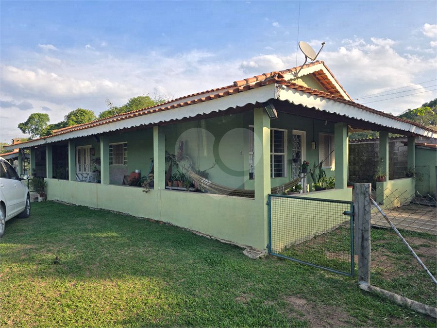 Chácara à venda com 3 quartos, sendo 1 suíte,  em Planalto Verde, São Roque, SP