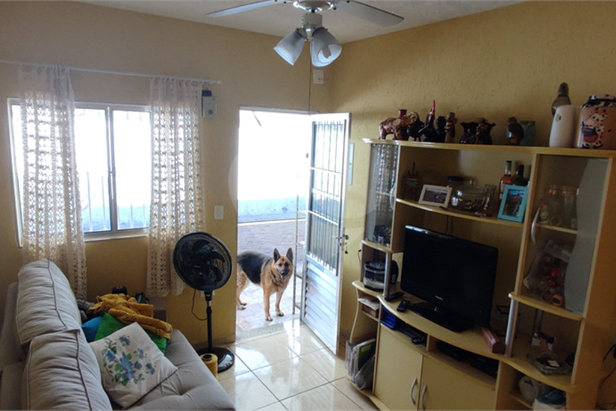 Casa Térrea à venda com 3 quartos, sendo 2 suítes,  em Parque Edu Chaves, São Paulo, SP