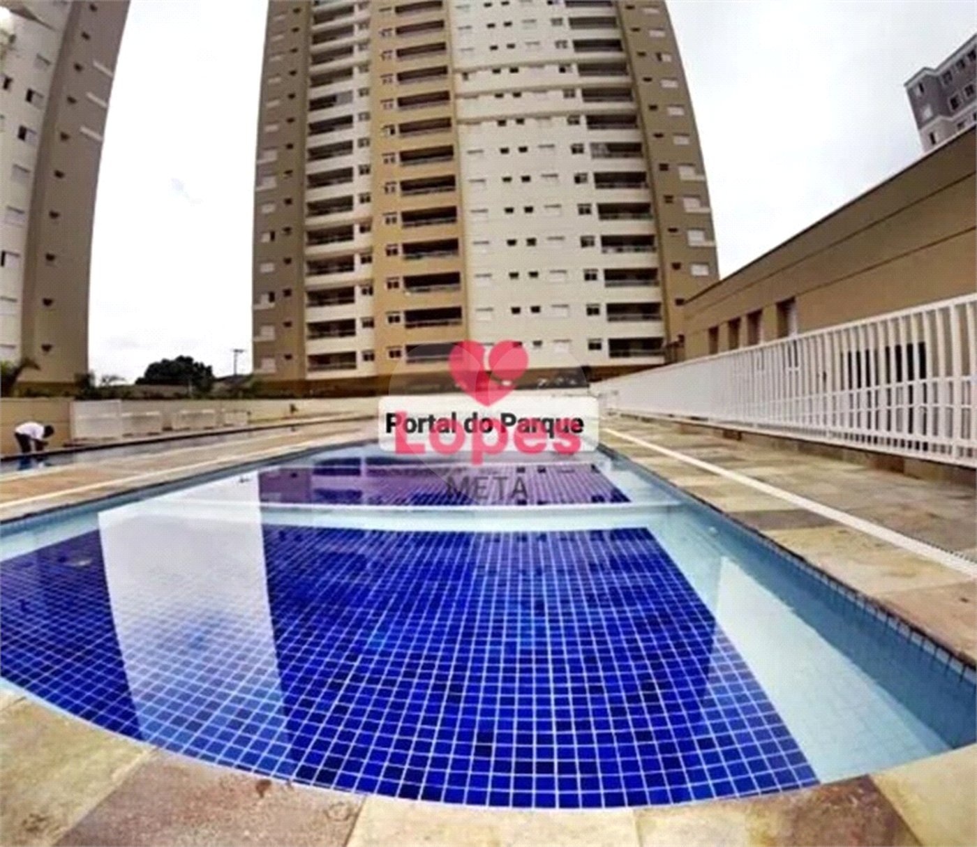 Apartamento à venda com 2 quartos, sendo 1 suíte,  em Jardim Veneza, São José dos Campos, SP