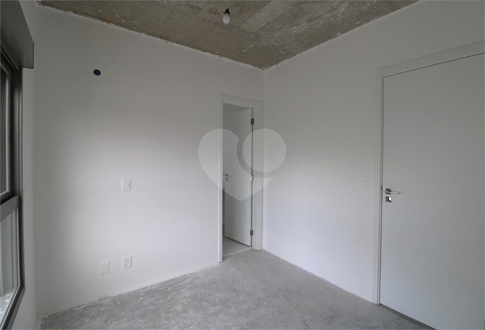 Apartamento à venda com 3 suítes em Moema, São Paulo, SP
