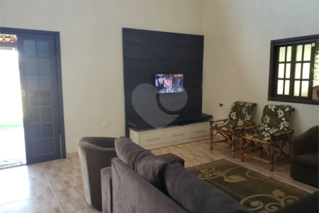 Chácara à venda com 4 quartos, sendo 3 suítes, em Jundiaquara, Araçoiaba da Serra, SP