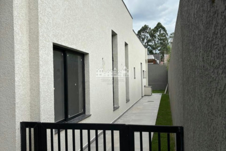 Casa à venda com 3 suítes no condomínio Shamballa III, Atibaia - SP