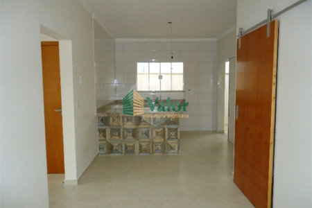 Casa no Condomínio Quebec, com 4 dormitórios, sendo 1 suíte.