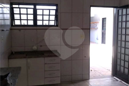 Casa com salão comercial para venda no Jardim Cruzeiro do Sul
