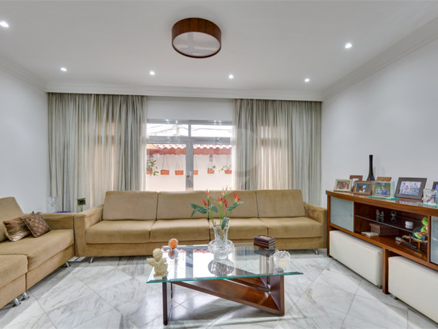Casa à venda com 3 quartos em Campo Grande, São Paulo, SP