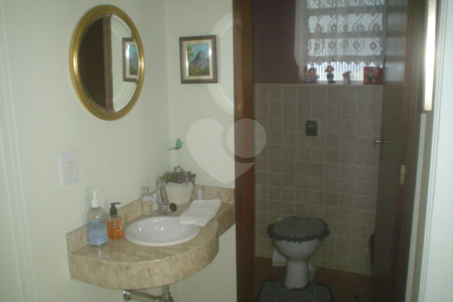 Sobrado à venda com 3 quartos, sendo 2 suítes, em Tremembé, São Paulo, SP