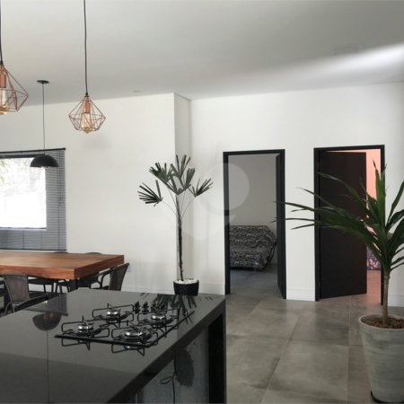 Chácara à venda com 6 quartos, sendo 2 suítes, em Jardim Brogotá, Atibaia, SP
