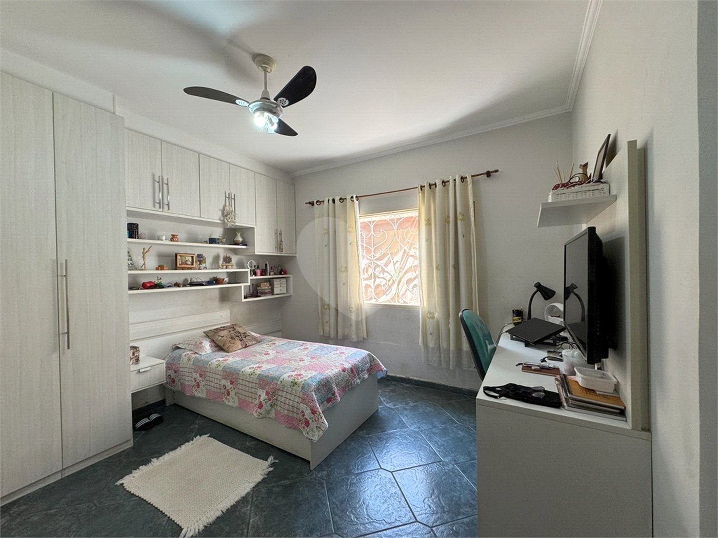 Casa à venda com 3 quartos, sendo 1 suíte, em Jardim Santa Rosália, Sorocaba, SP