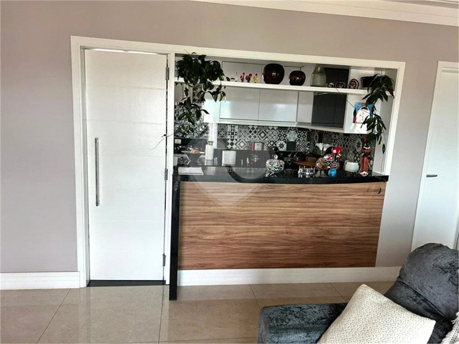 Apartamento à venda com 3 suítes em Vila Rosalia, Guarulhos, SP