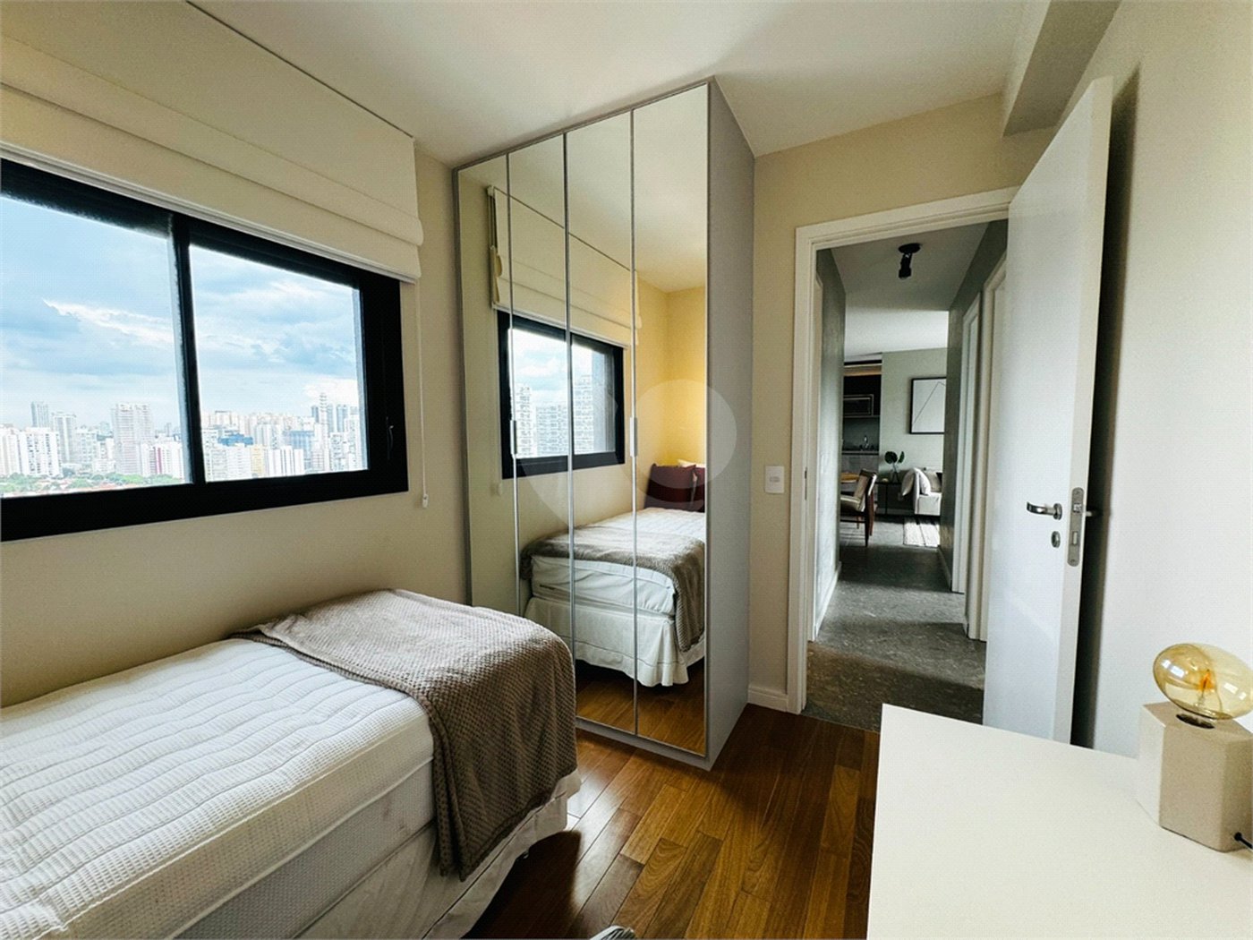 Apartamento à venda com 3 quartos em Vila Cordeiro, São Paulo, SP